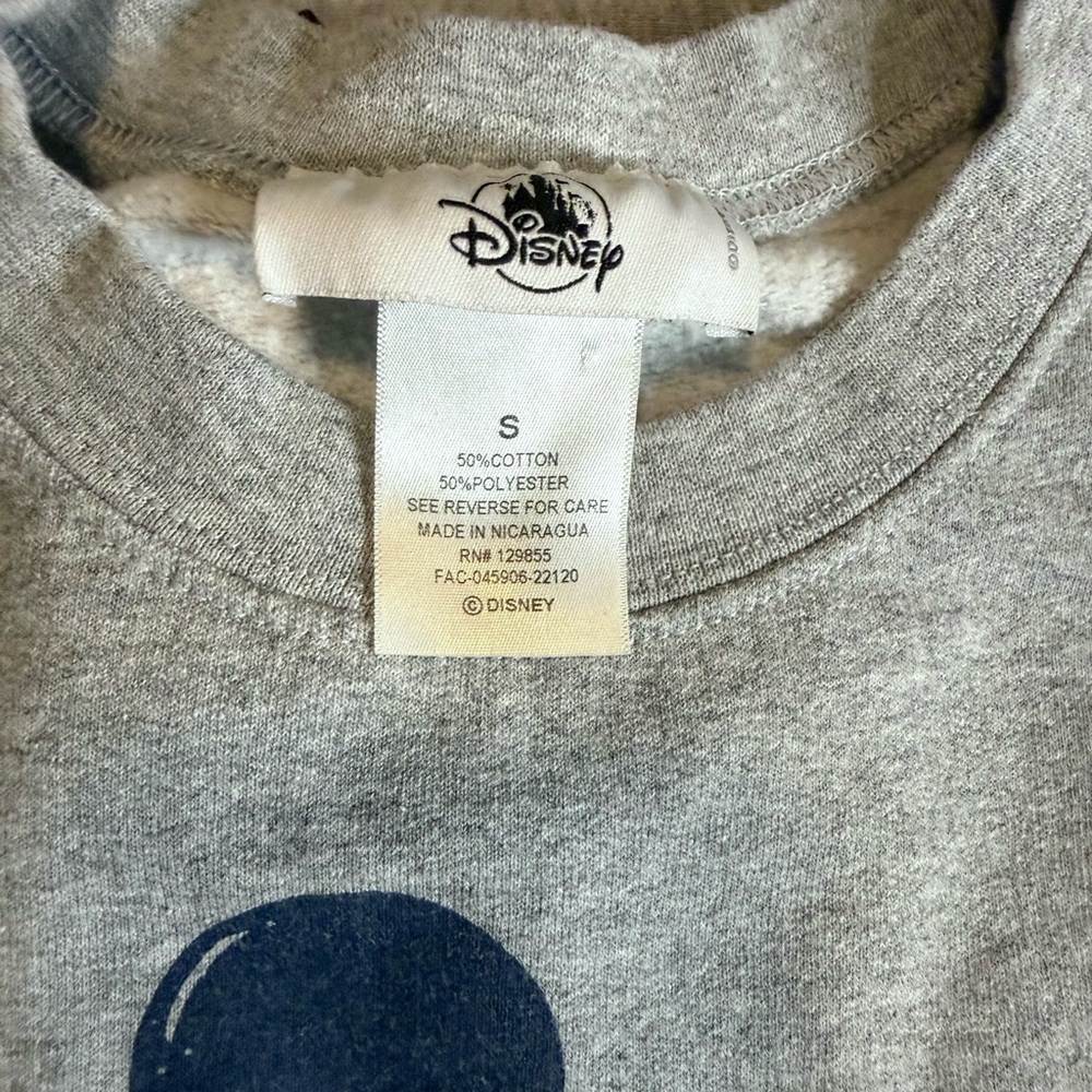 Disneyland Classic Mickey Mouse Gray Crewneck Sweatshirt Adult Size Small - Picture 4 of 5